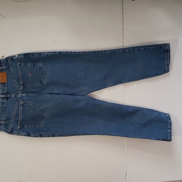 TOMMY HILFIGER HIGH RISE TAPERED MOM FIT JEAN'S - Picture 7 of 7